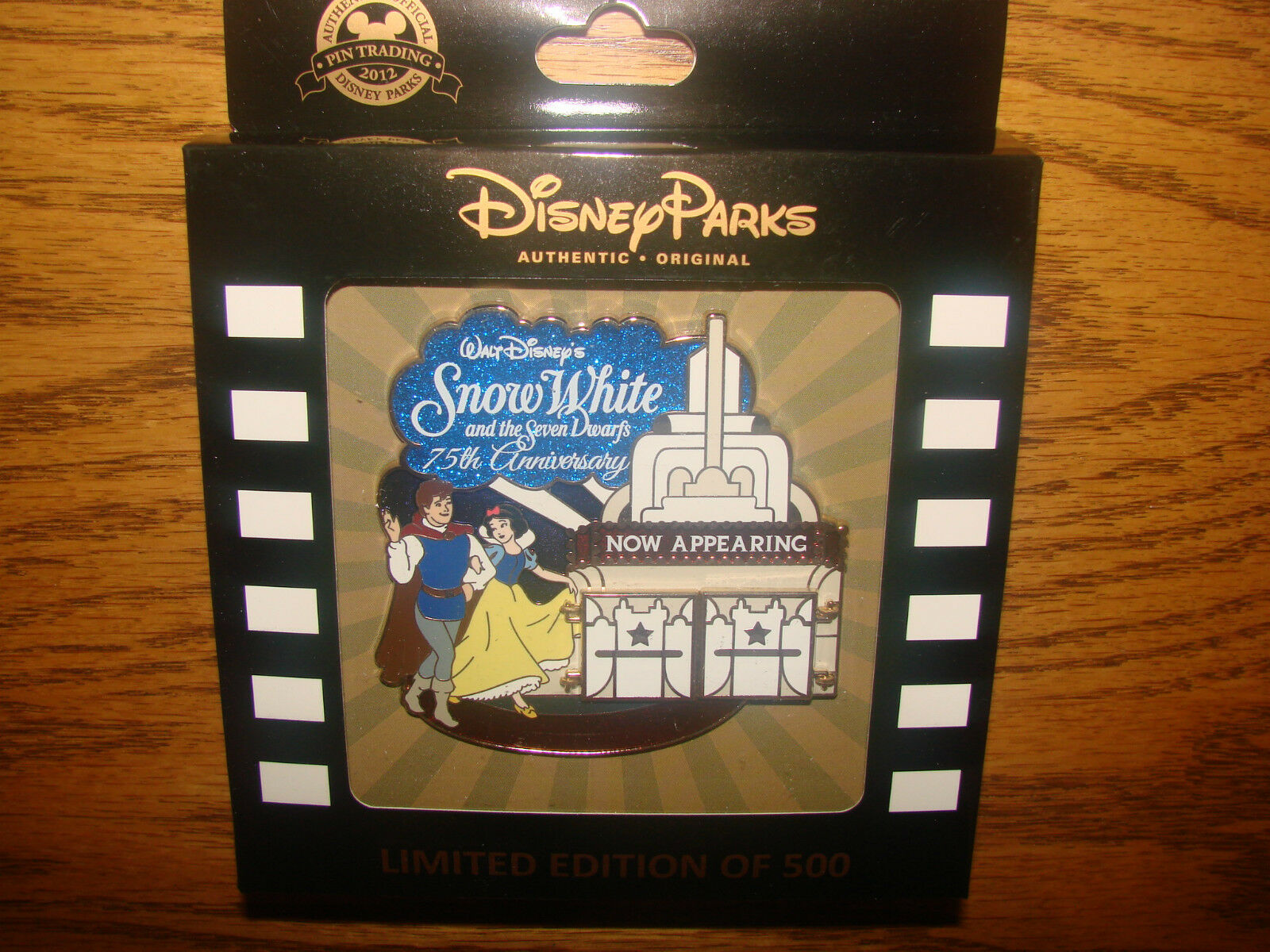 Disney Jumbo Snow White & The Seven Dwarfs Pin 75th Anniversary Le 500 *new*