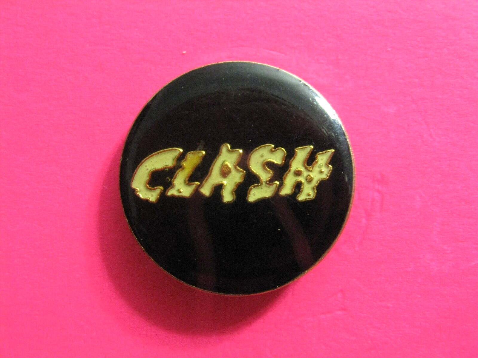 The Clash Vintage Lapel Pin Badge Button Uk Made  2